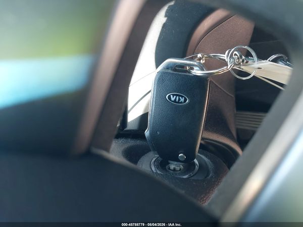 2021 KIA SPORTAGE LX — I11