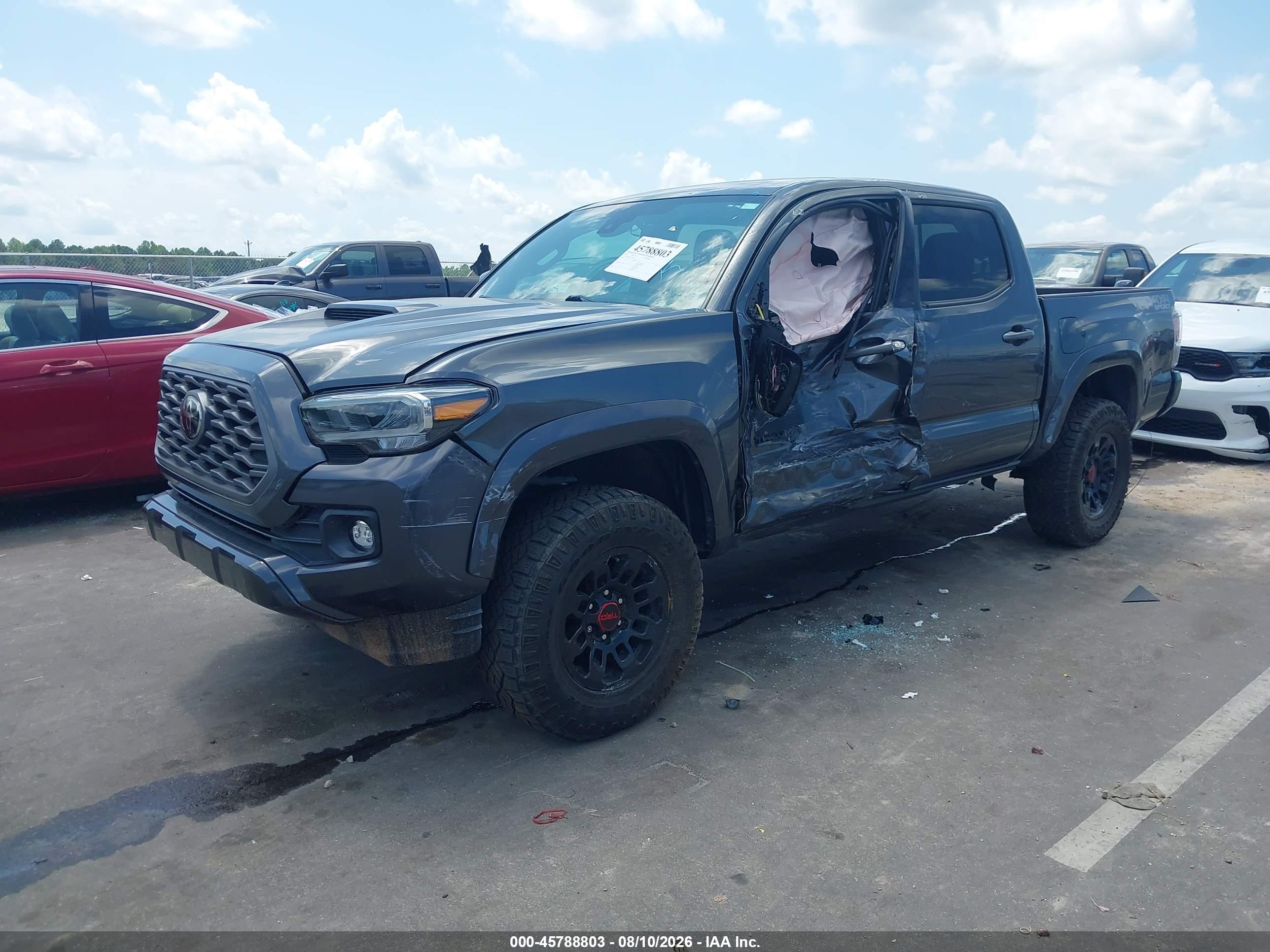 2020 TOYOTA TACOMA TRD SPORT — I2