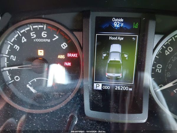 2020 TOYOTA TACOMA TRD SPORT — I7