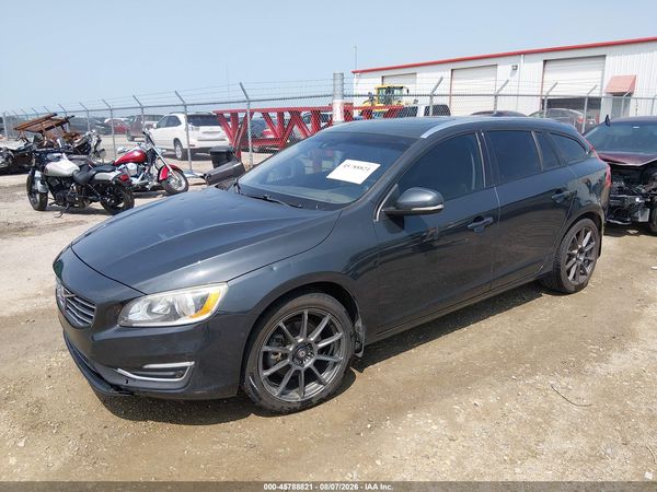 2016 VOLVO V60 T5 DRIVE-E PREMIER