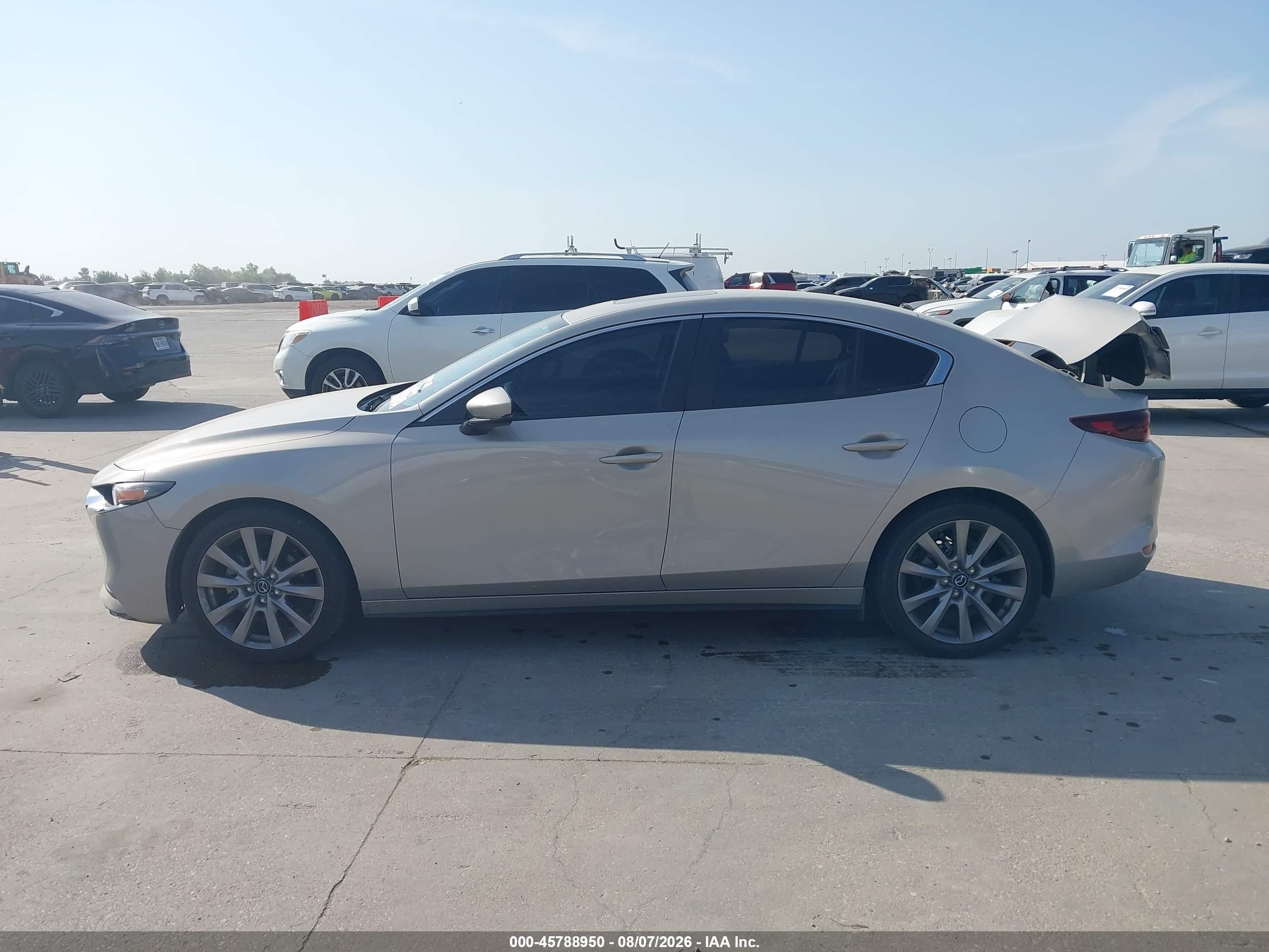 2022 MAZDA MAZDA3 PREFERRED