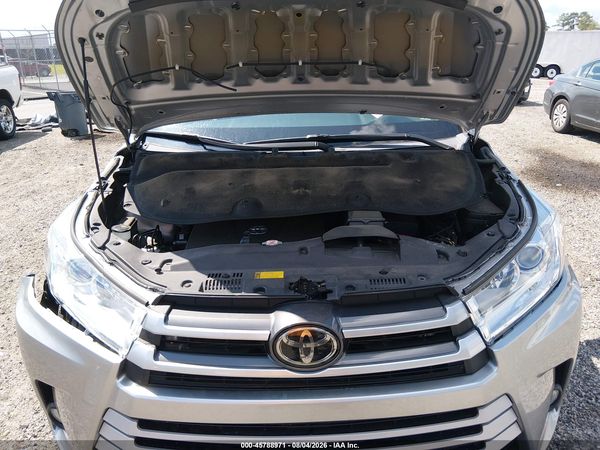 2018 TOYOTA HIGHLANDER XLE