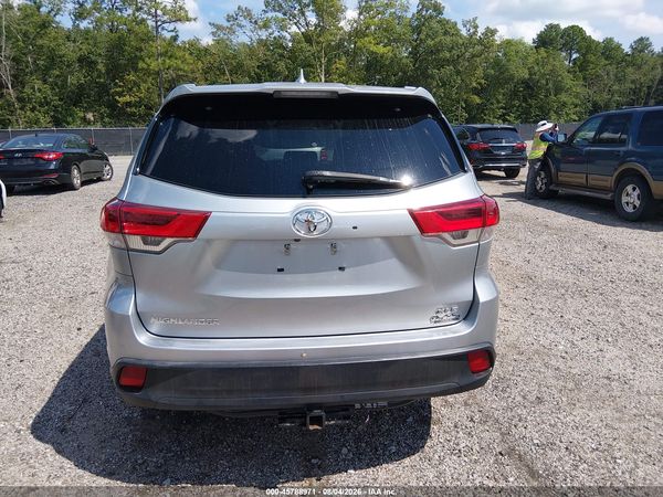 2018 TOYOTA HIGHLANDER XLE