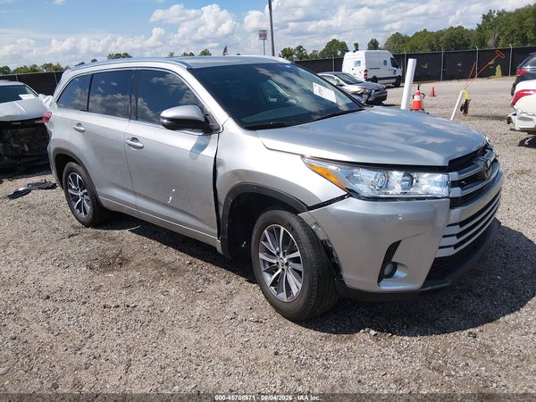 2018 TOYOTA HIGHLANDER XLE