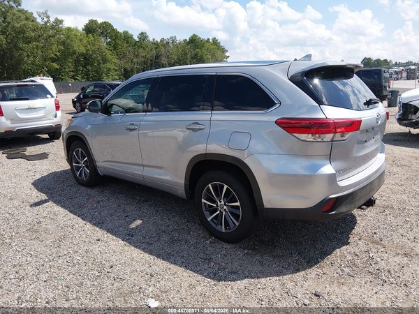 2018 TOYOTA HIGHLANDER XLE