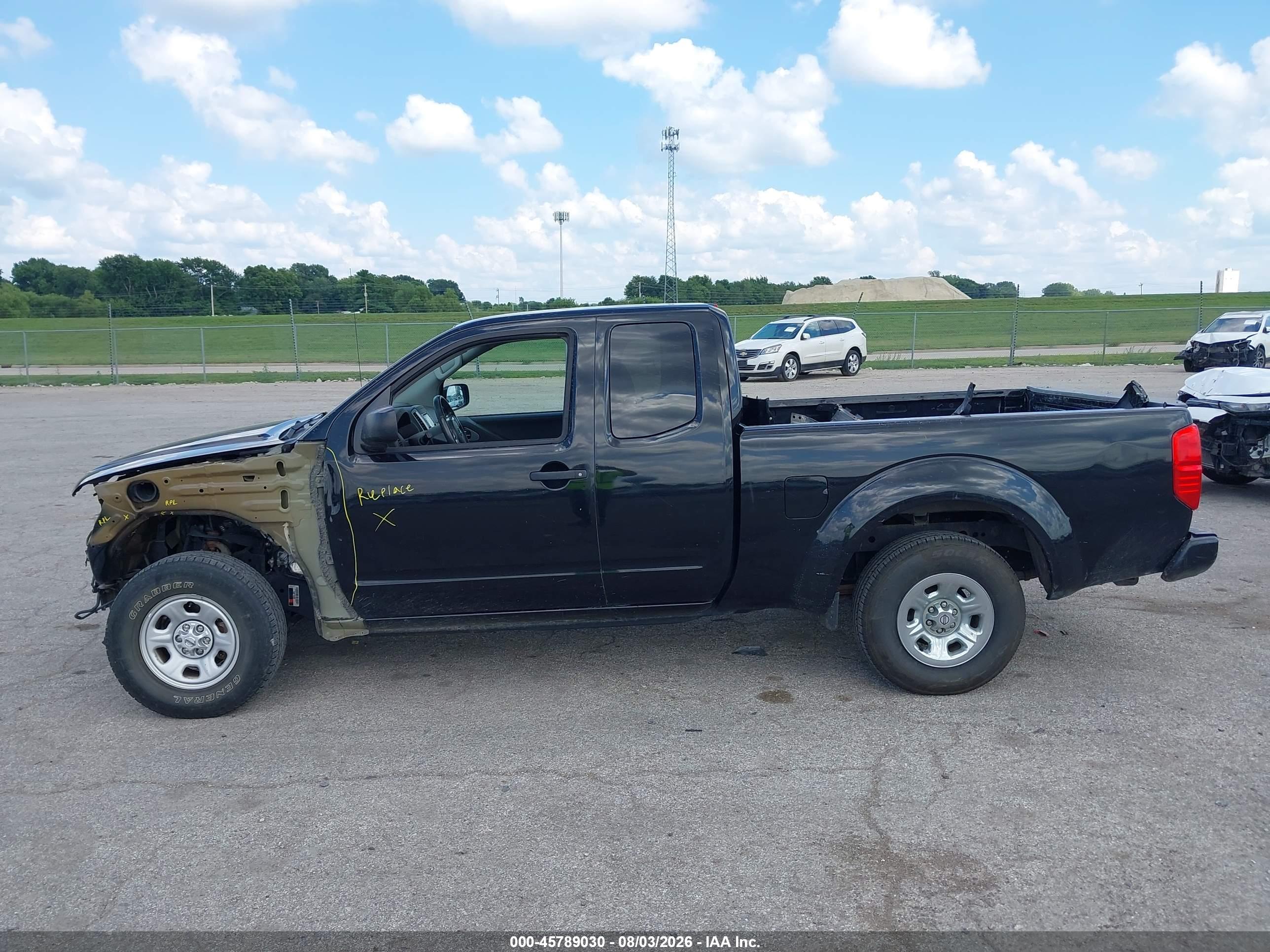 2018 NISSAN FRONTIER S