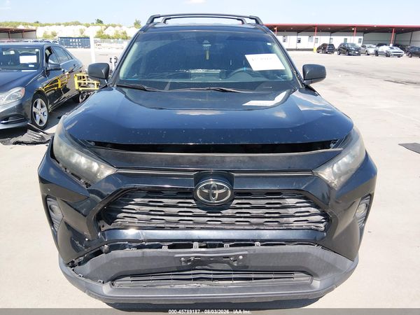 2019 TOYOTA RAV4 LE