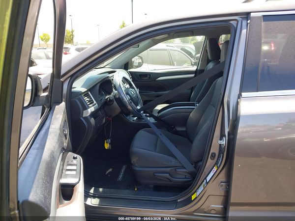 2016 TOYOTA HIGHLANDER LE V6