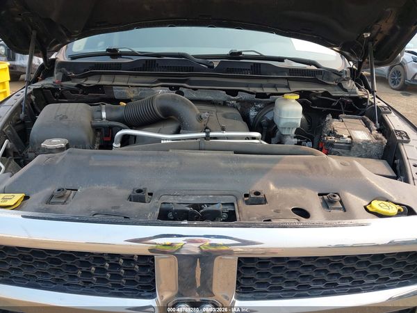 2017 RAM 2500 SLT  4X4 8' BOX