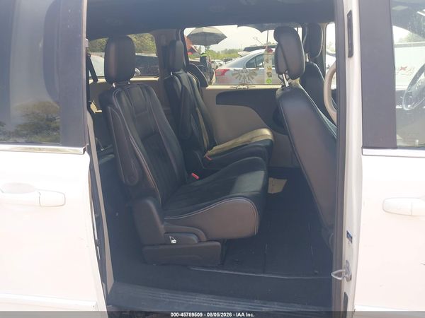 2017 DODGE GRAND CARAVAN SXT — I8