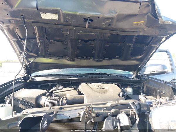 2022 TOYOTA TACOMA SR5 V6