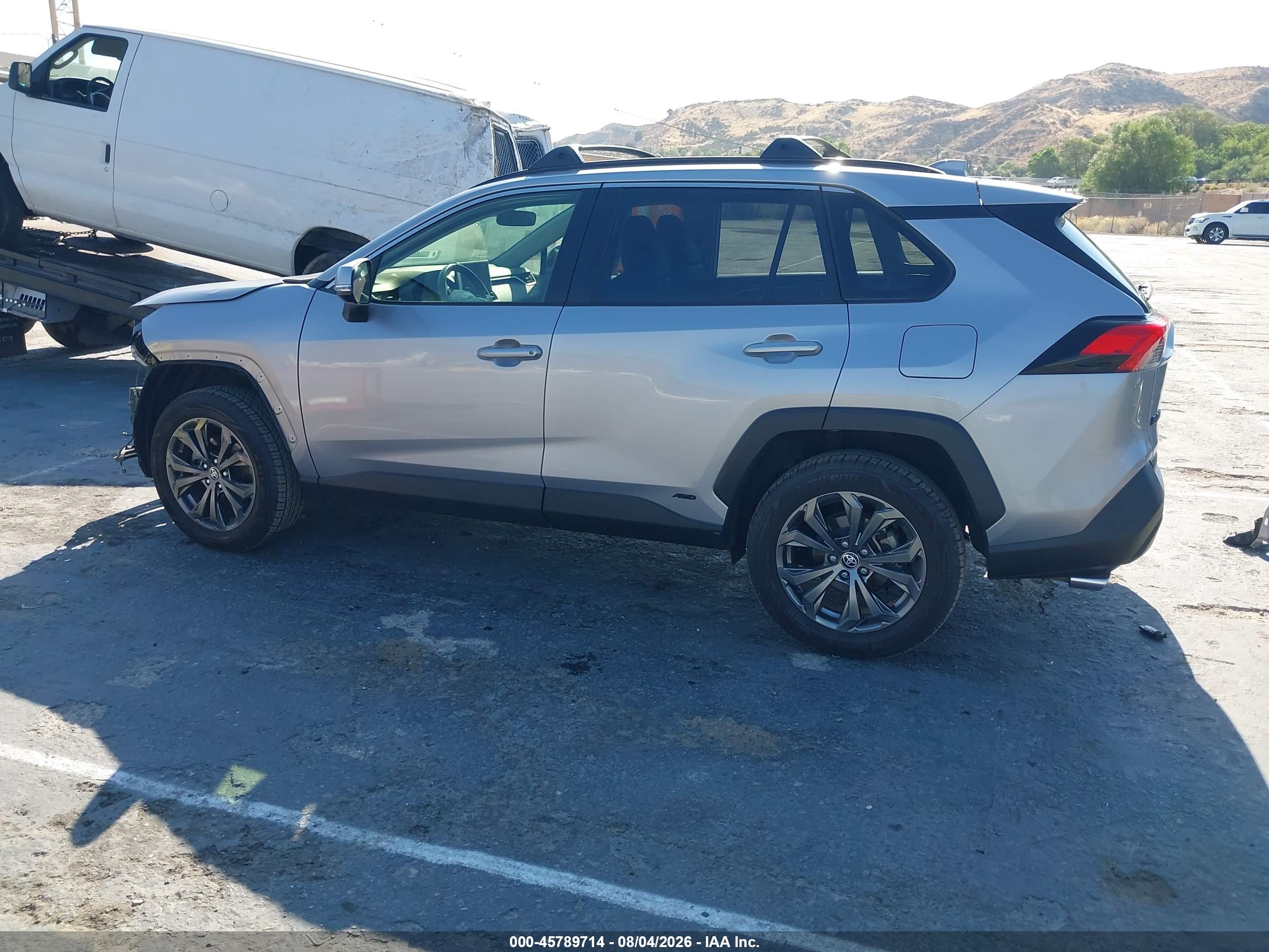 2024 TOYOTA RAV4 HYBRID XLE PREMIUM