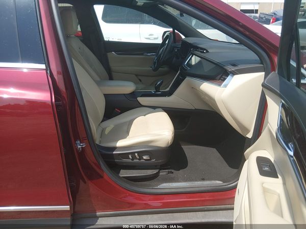 2017 CADILLAC XT5 LUXURY
