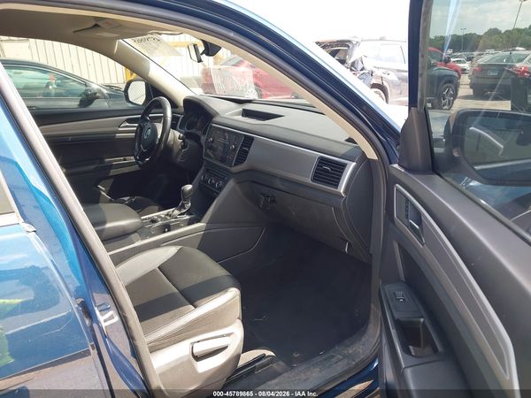 2018 VOLKSWAGEN ATLAS 3.6L V6 SE — I5