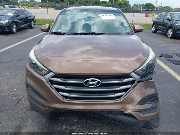 2017 HYUNDAI TUCSON SE