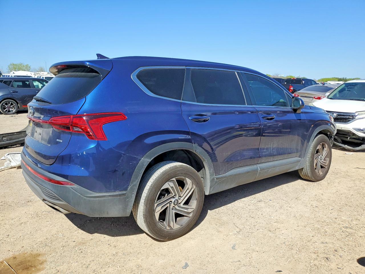 2022 HYUNDAI SANTA FE SE