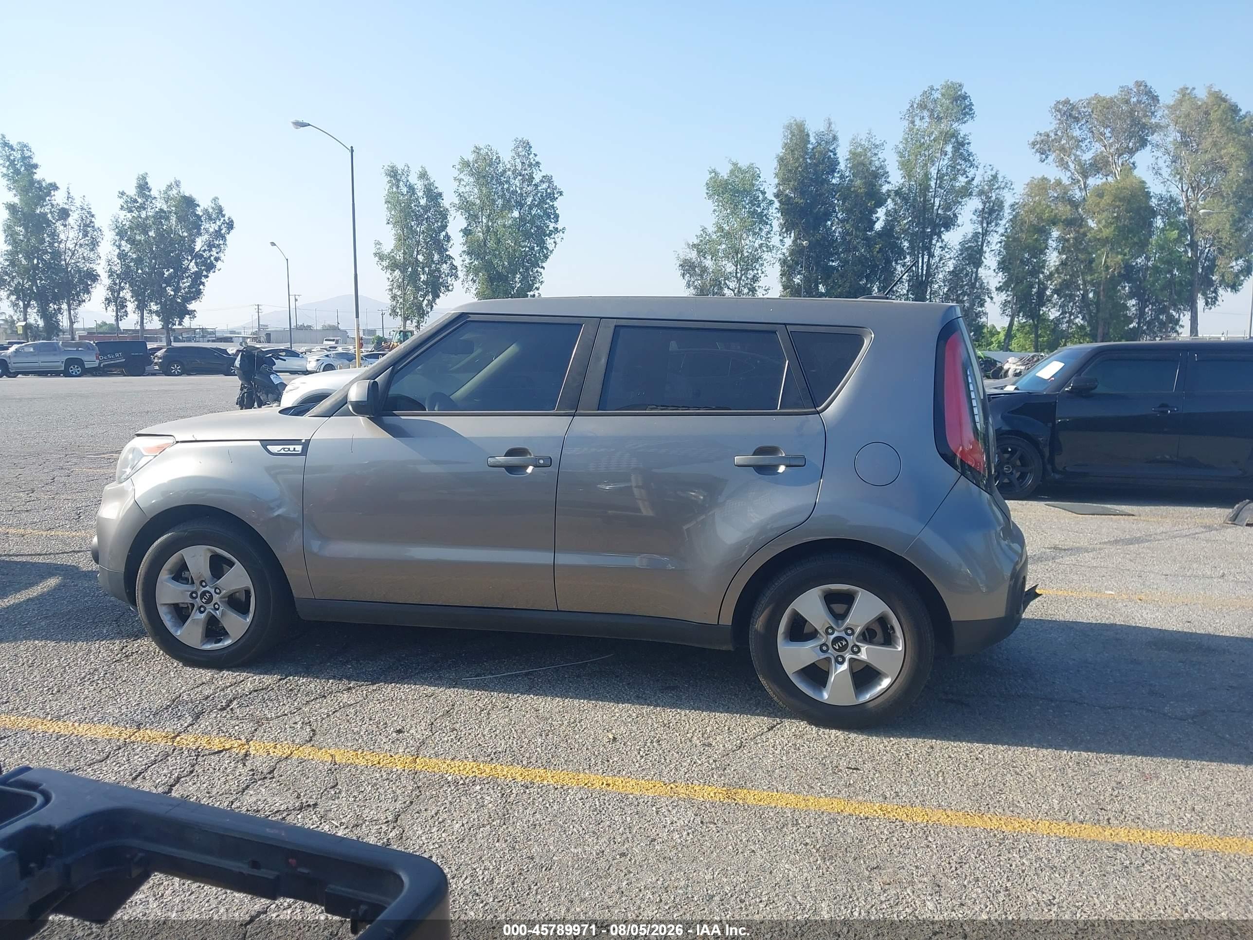2017 KIA SOUL Base