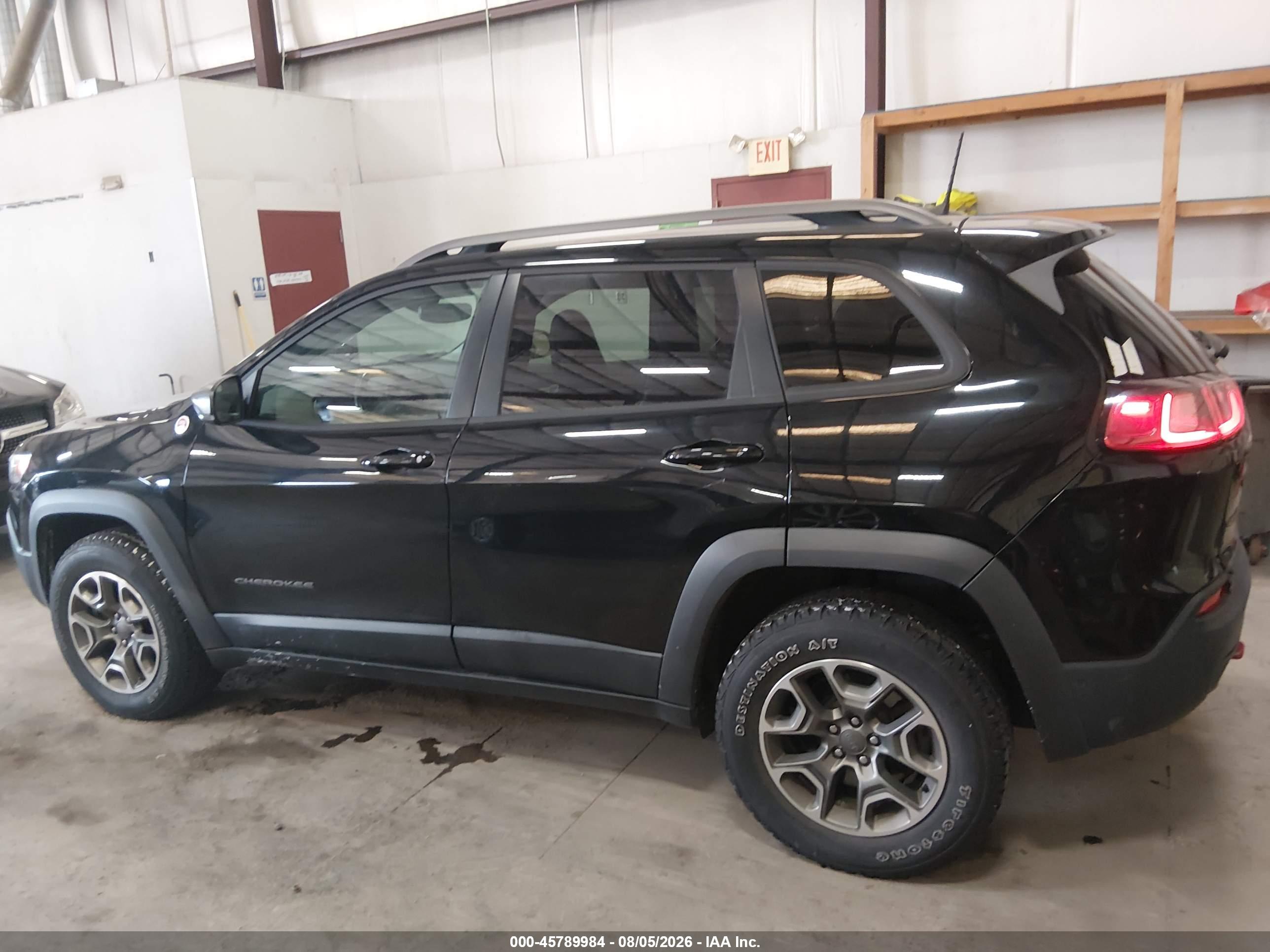2020 JEEP CHEROKEE TRAILHAWK 4X4