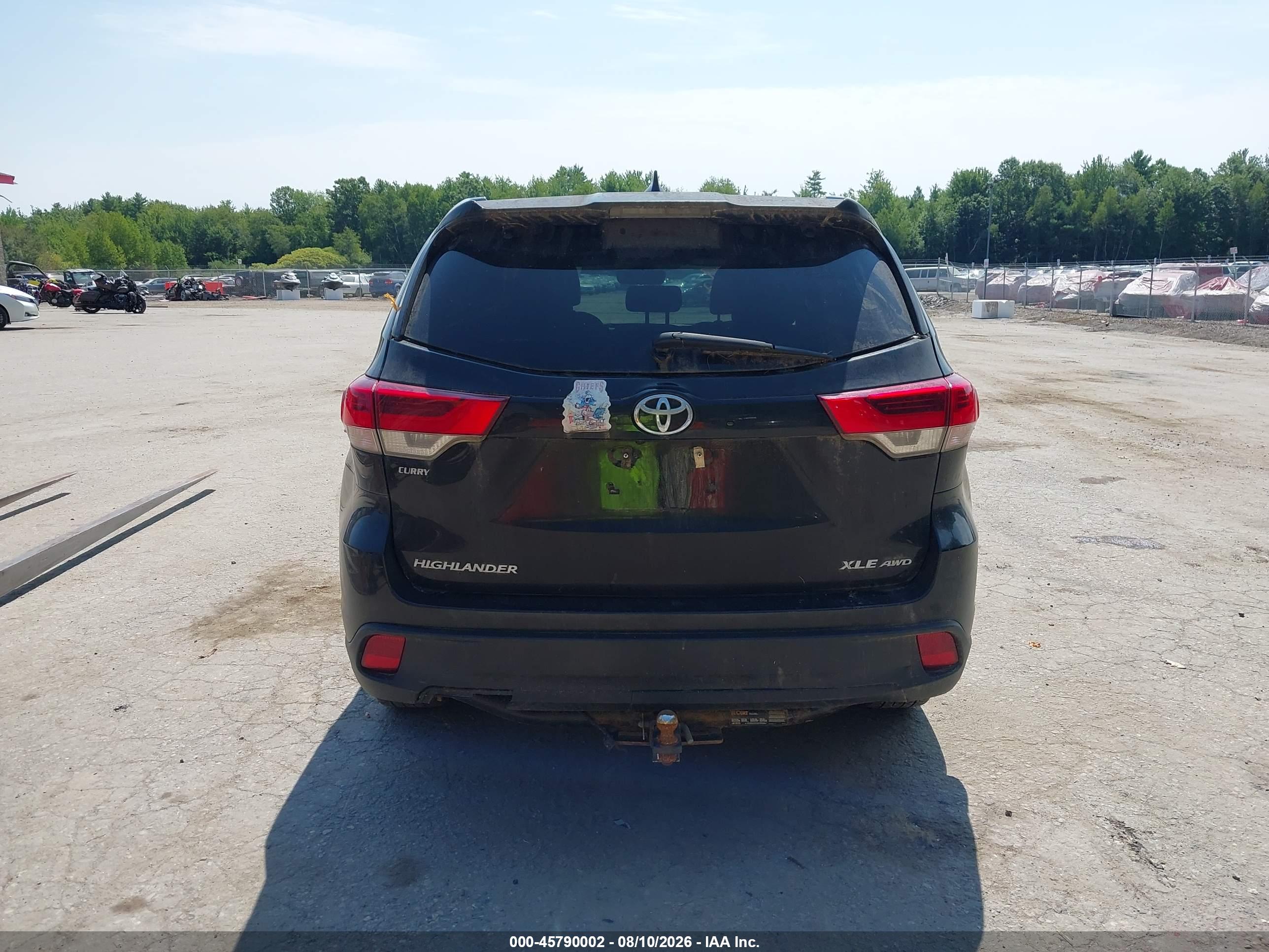 2018 TOYOTA HIGHLANDER XLE