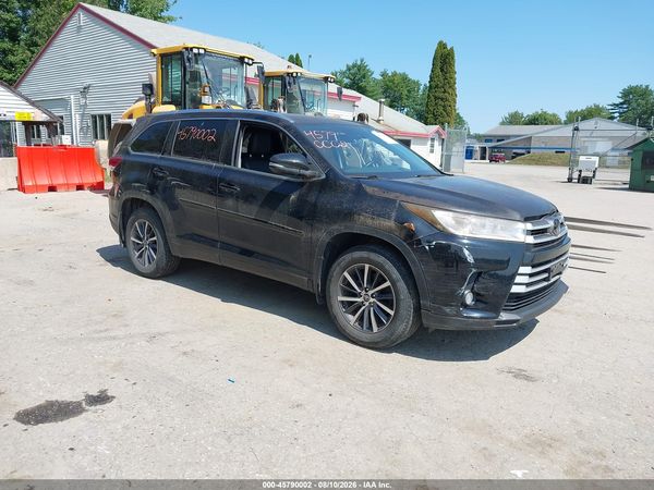 2018 TOYOTA HIGHLANDER XLE