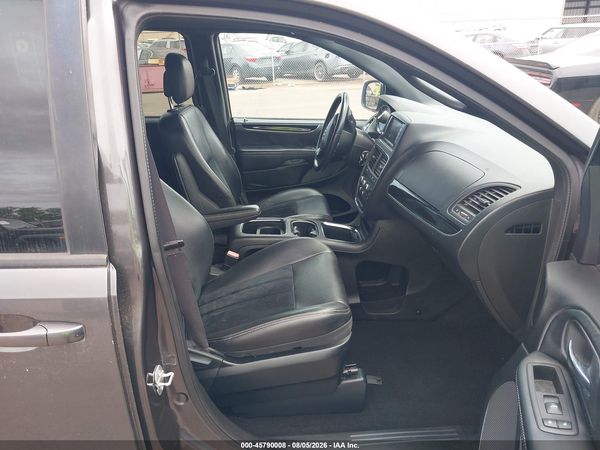 2016 DODGE GRAND CARAVAN SXT — I5