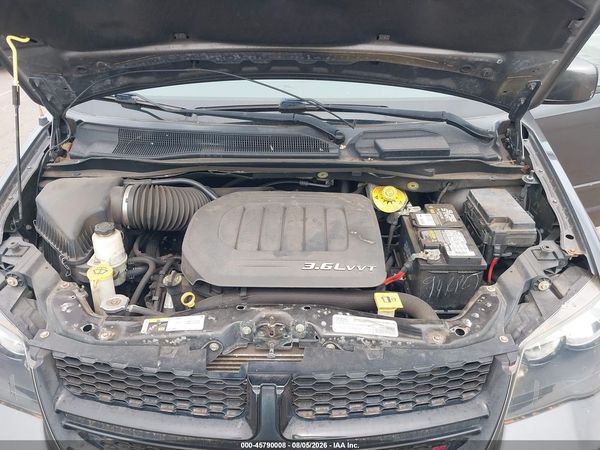 2016 DODGE GRAND CARAVAN SXT — I10