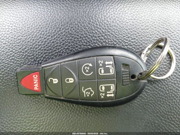 2016 DODGE GRAND CARAVAN SXT — I11