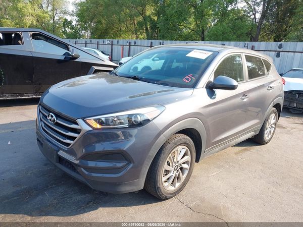 2018 HYUNDAI TUCSON SE