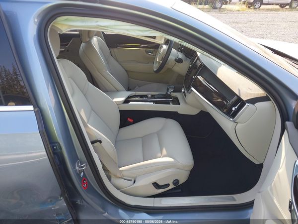 2018 VOLVO S90 T5 MOMENTUM