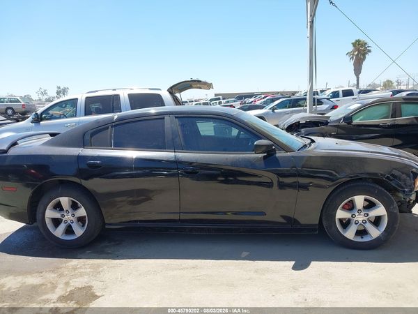 2013 DODGE CHARGER SE