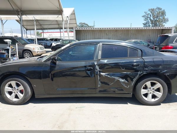 2013 DODGE CHARGER SE