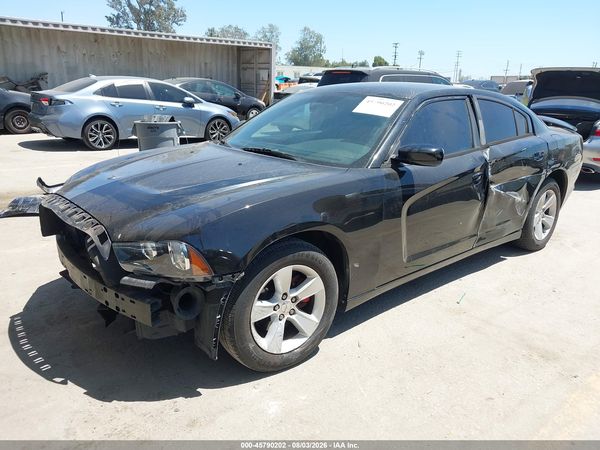 2013 DODGE CHARGER SE