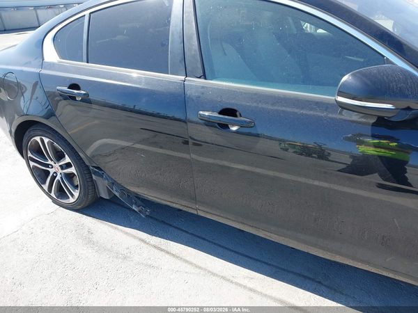 2017 JAGUAR XE 35T PREMIUM