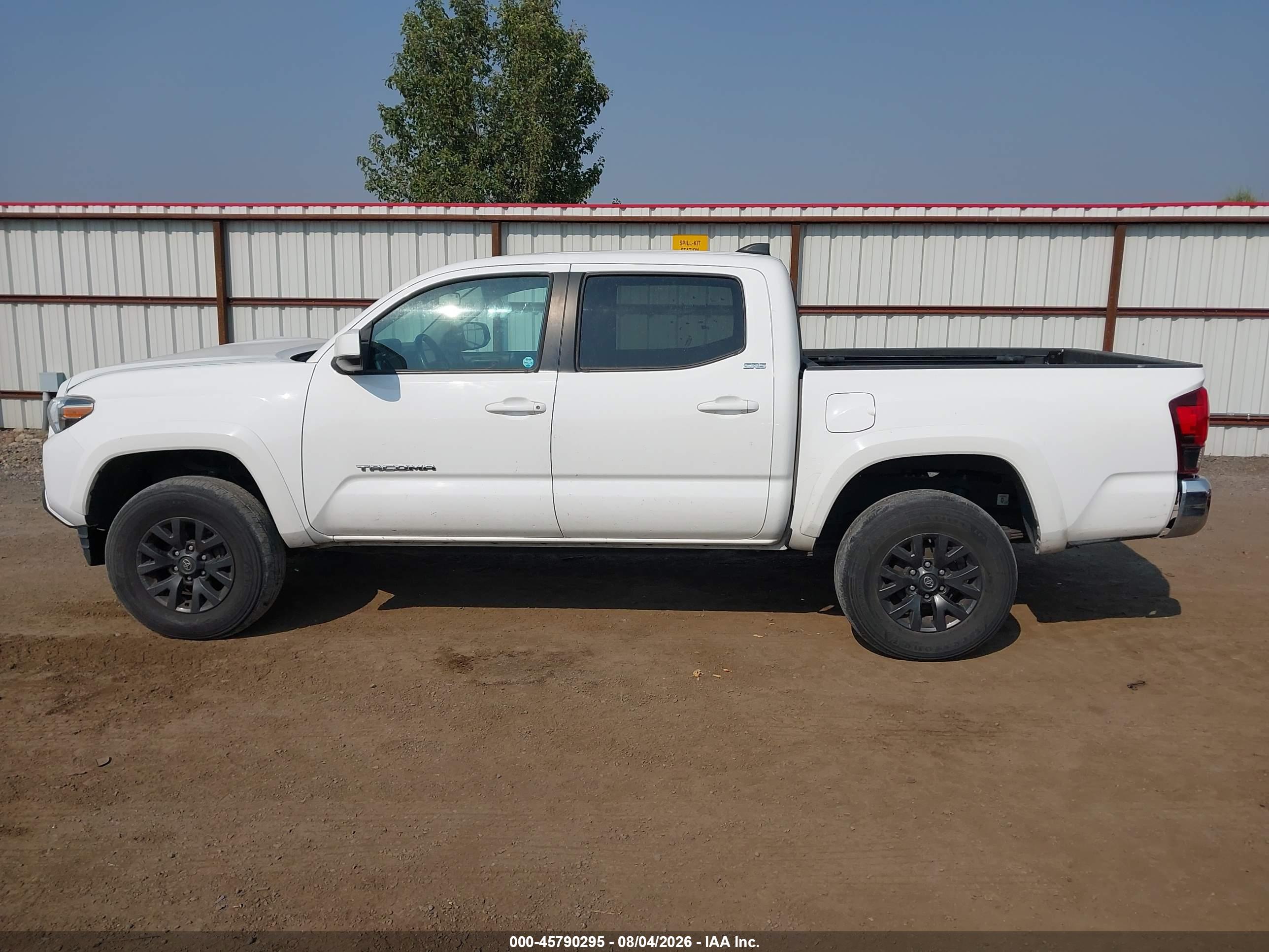 2021 TOYOTA TACOMA SR5 V6