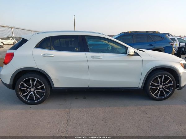 2016 MERCEDES-BENZ GLA 250 GLA250