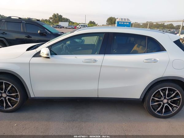2016 MERCEDES-BENZ GLA 250 GLA250