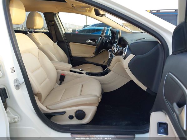 2016 MERCEDES-BENZ GLA 250 GLA250