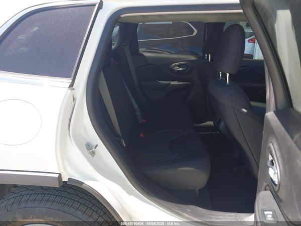 2019 JEEP CHEROKEE LATITUDE 4X4