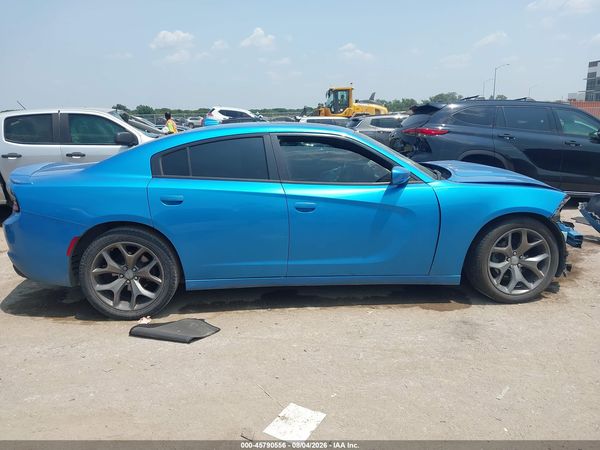 2015 DODGE CHARGER SXT