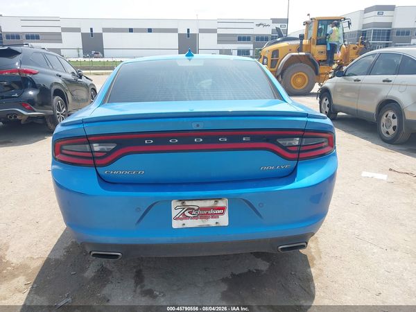 2015 DODGE CHARGER SXT