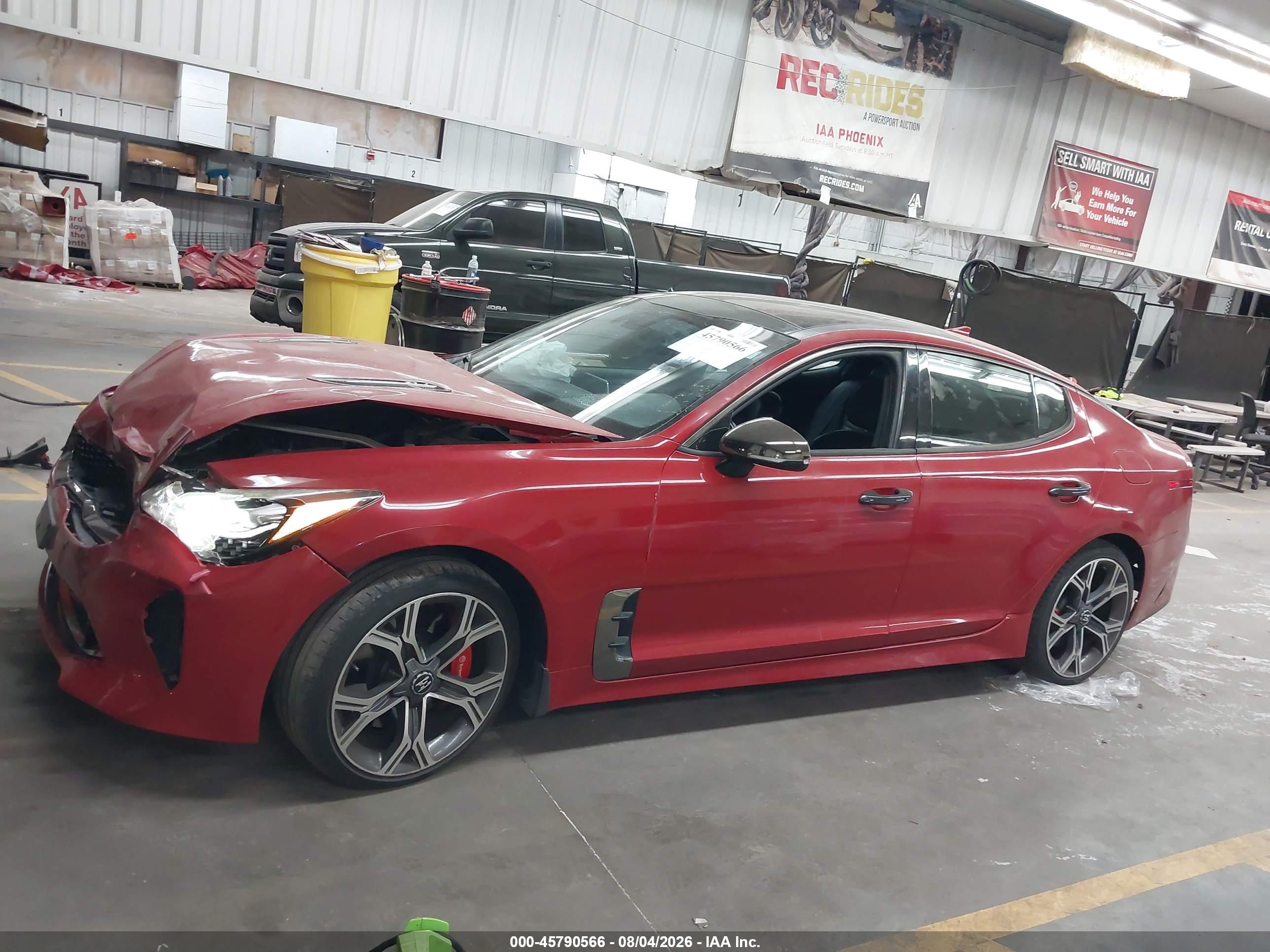 2018 KIA STINGER GT2