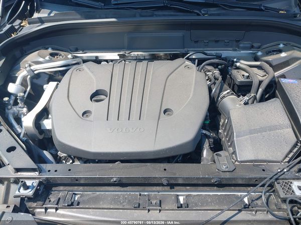 2025 VOLVO XC60 B5 CORE