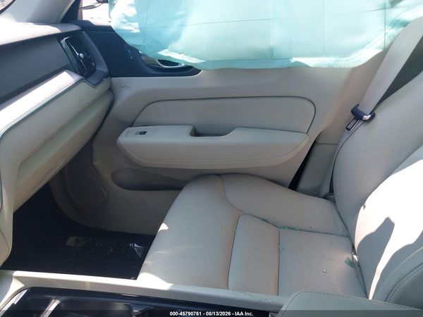 2025 VOLVO XC60 B5 CORE