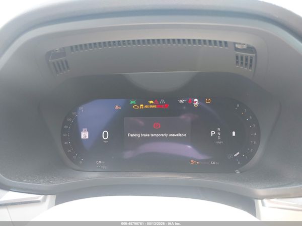 2025 VOLVO XC60 B5 CORE
