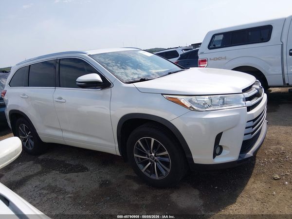 2018 TOYOTA HIGHLANDER XLE