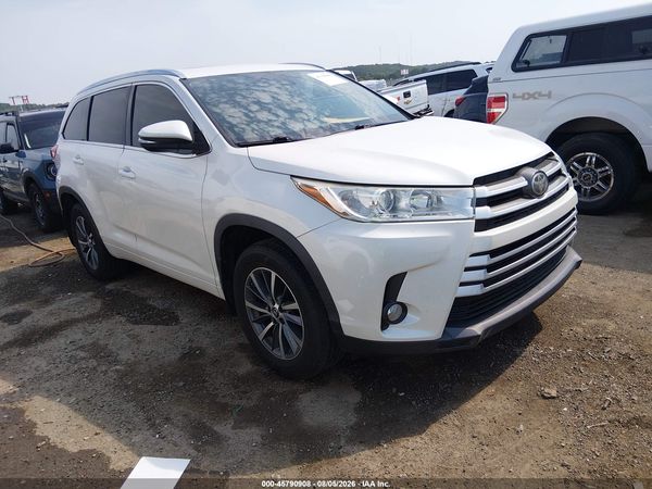 2018 TOYOTA HIGHLANDER XLE