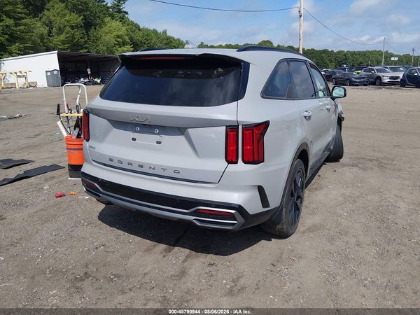 2022 KIA SORENTO SX
