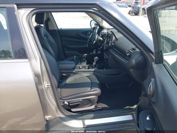 2017 MINI CLUBMAN COOPER