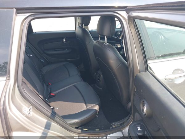 2017 MINI CLUBMAN COOPER