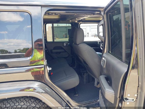 2021 JEEP WRANGLER UNLIMITED SAHARA 4X4